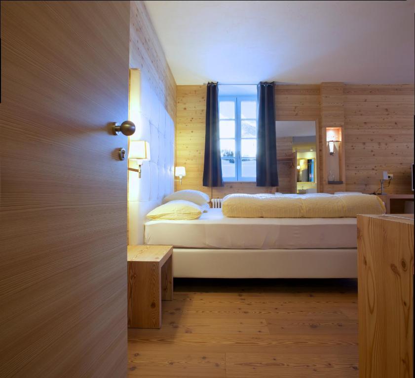 Costabella 3*